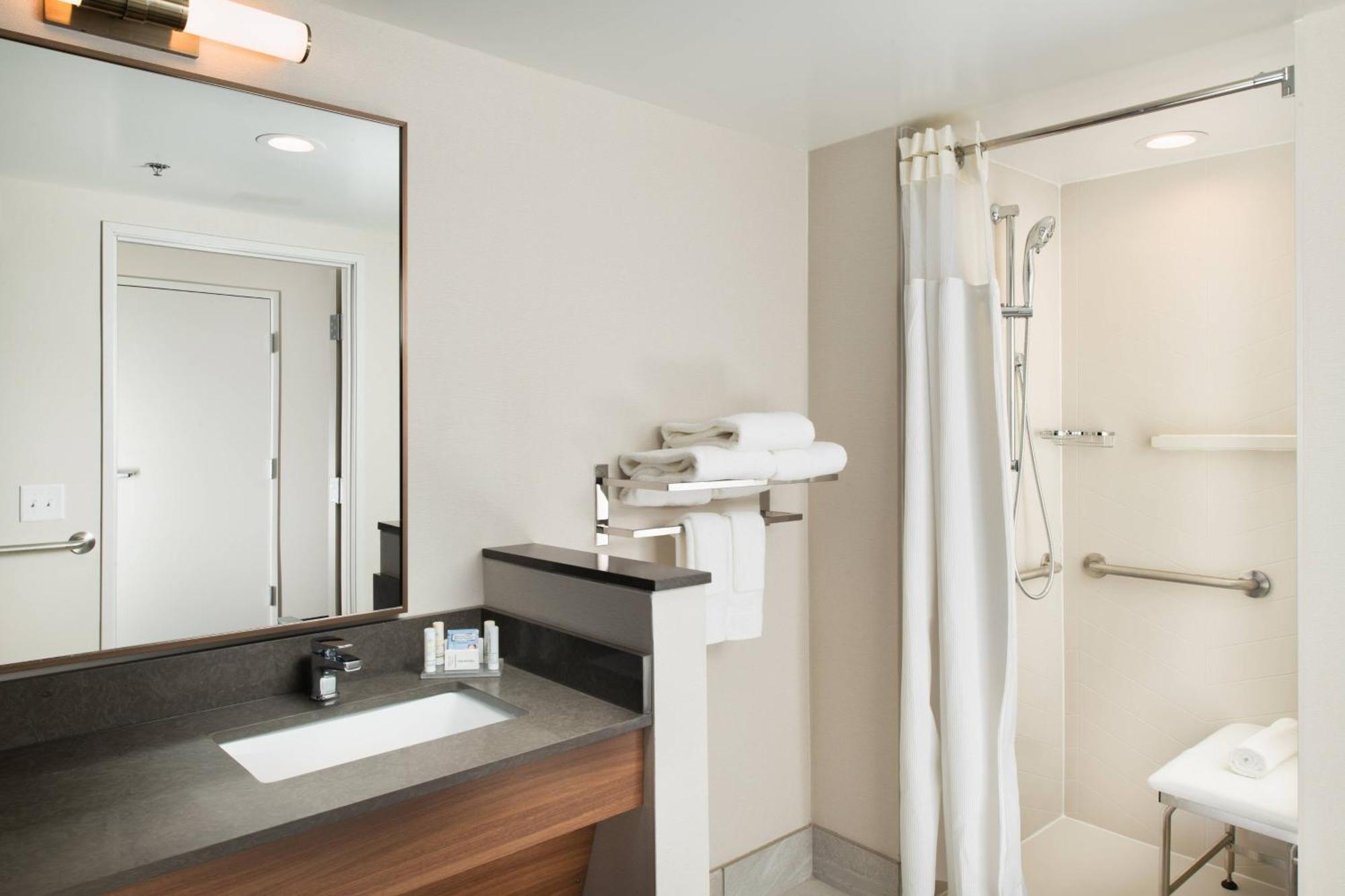 Fairfield Inn & Suites By Marriott Атенс Экстерьер фото