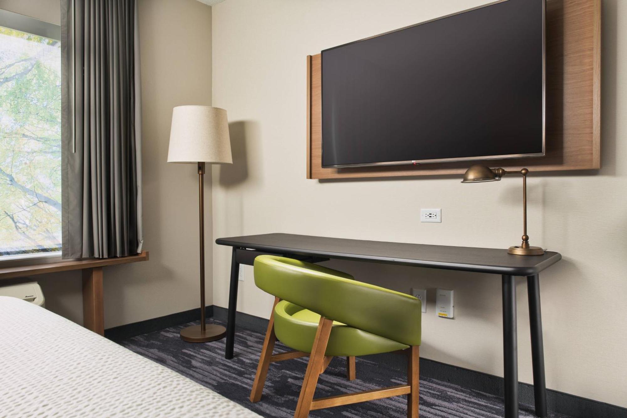 Fairfield Inn & Suites By Marriott Атенс Экстерьер фото